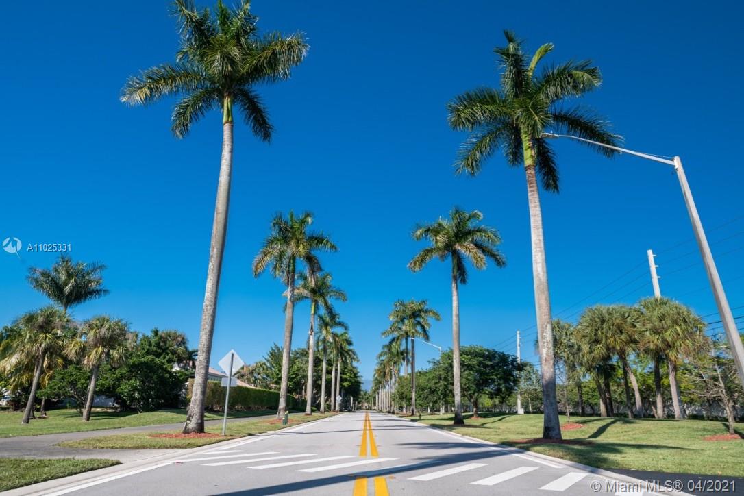 ENCINO AT GRAND PALMS #2 - Residential Lease