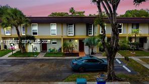 HOLLYWOOD GARDENS CONDOMI - Residential