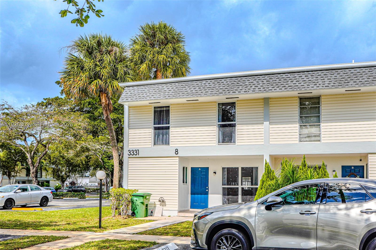 HOLLYWOOD GARDENS CONDOMI - Residential