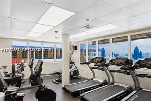 THE AVENTURA BEACH CLUB CO - Residential