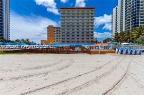 THE AVENTURA BEACH CLUB CO - Residential