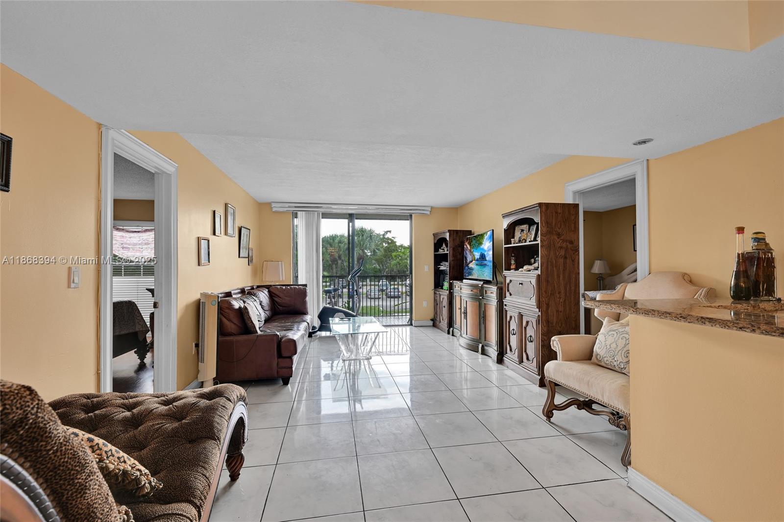 INVERWOOD CONDO - Residential