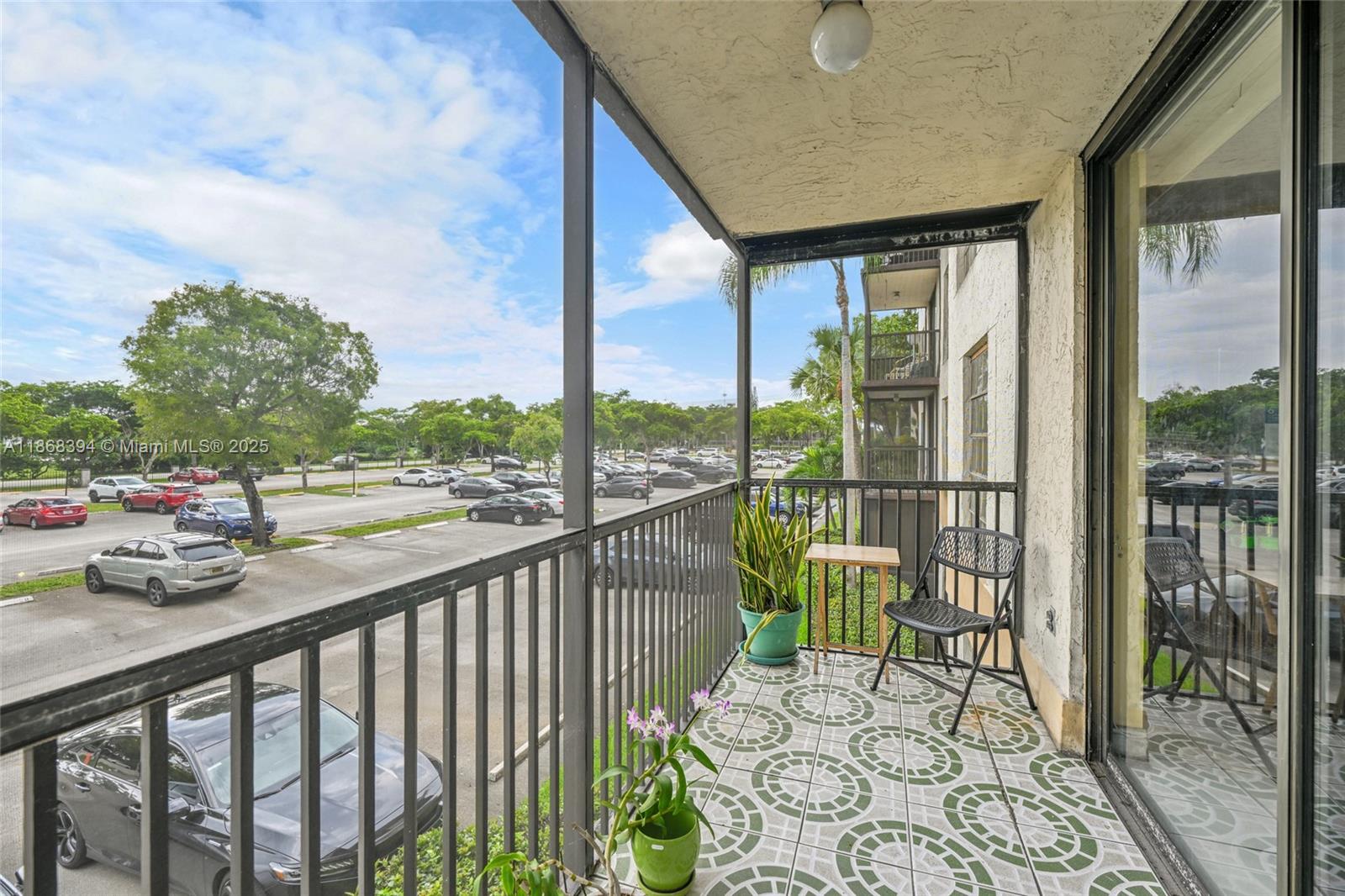 INVERWOOD CONDO - Residential