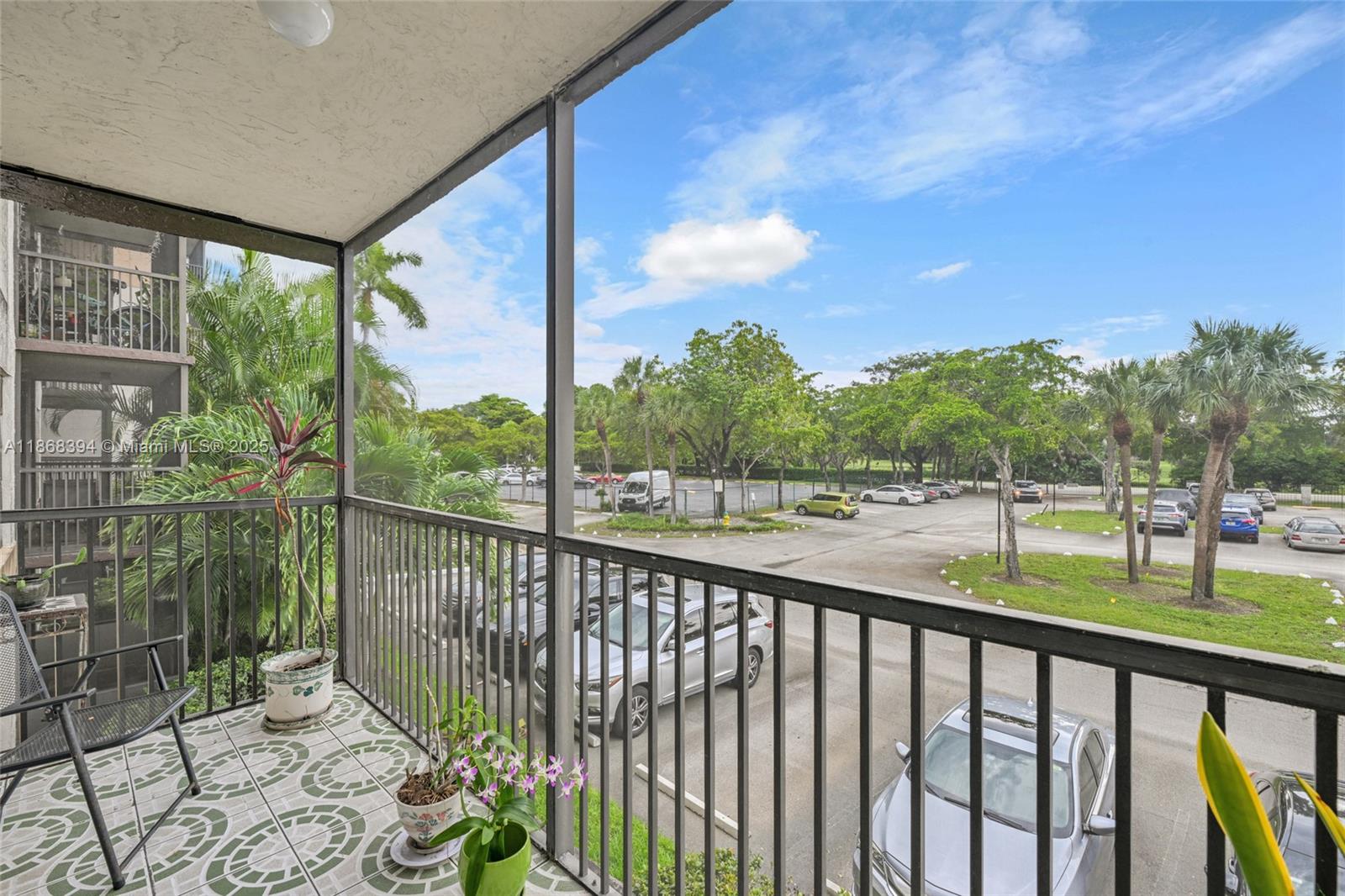 INVERWOOD CONDO - Residential