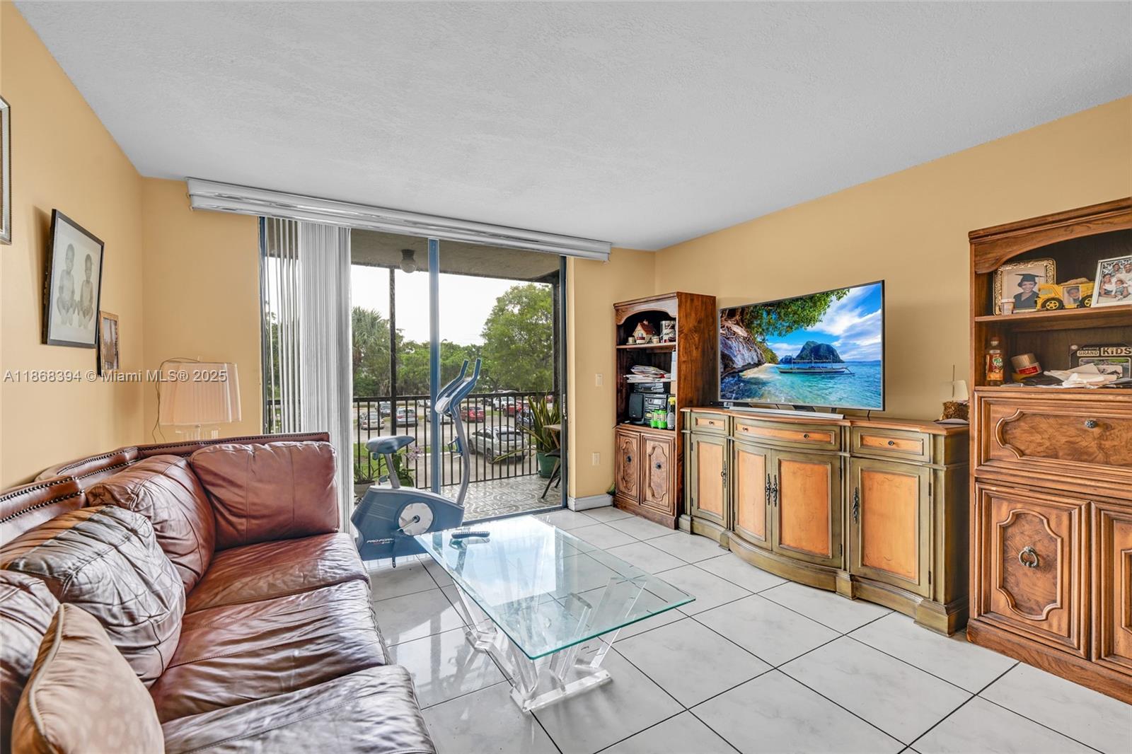 INVERWOOD CONDO - Residential