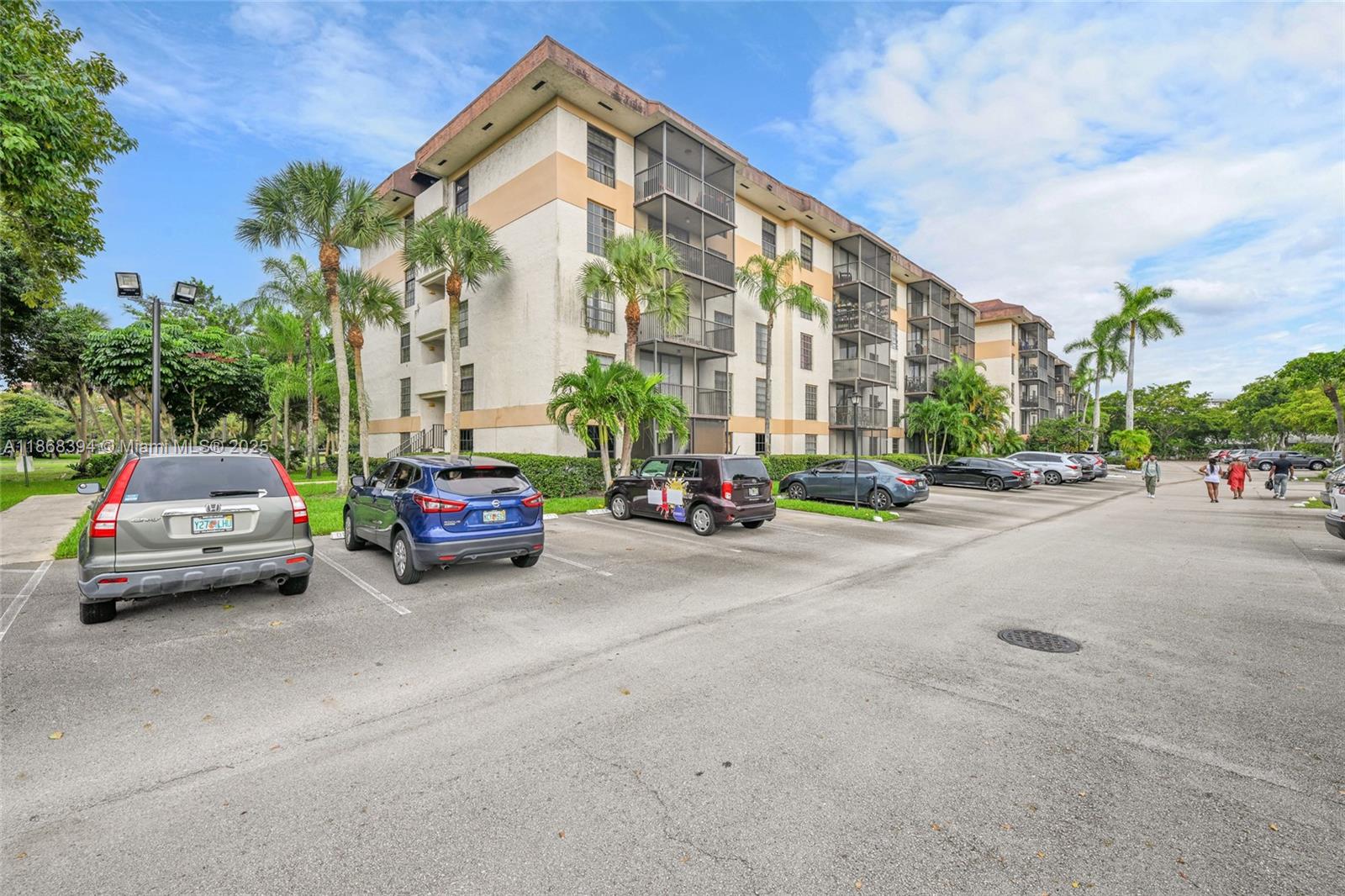 INVERWOOD CONDO - Residential