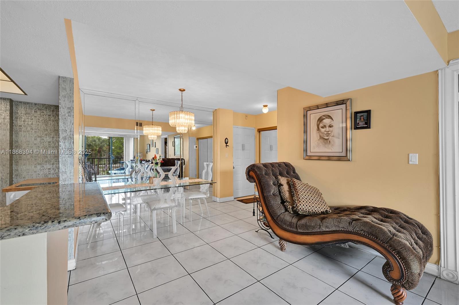 INVERWOOD CONDO - Residential