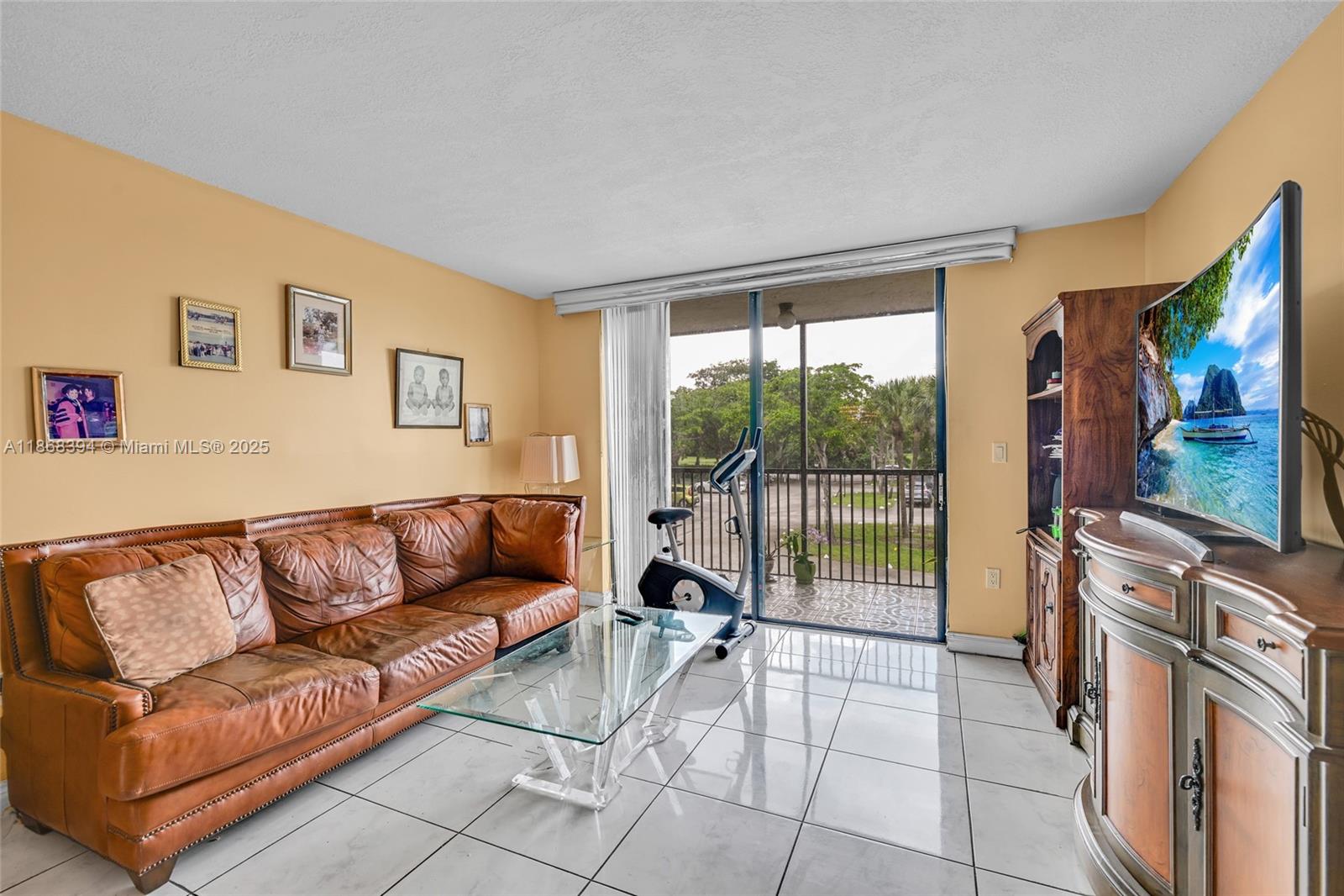 INVERWOOD CONDO - Residential