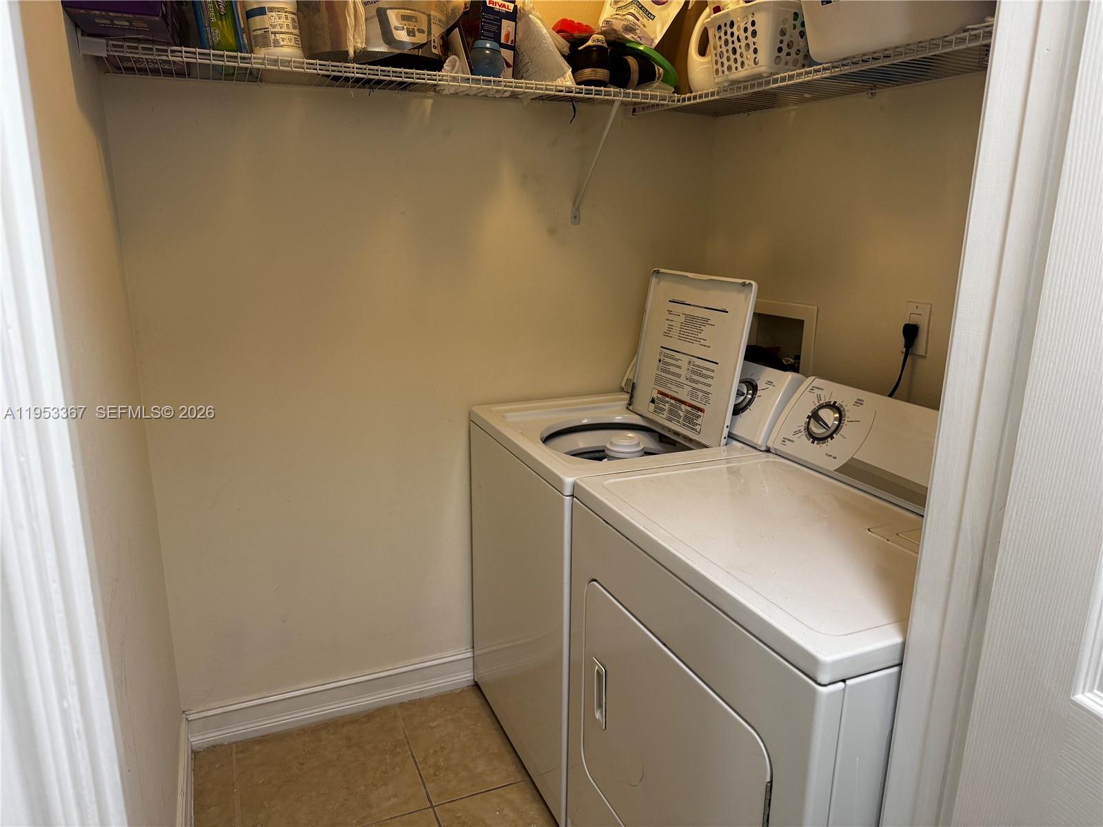 ALAQUA CONDO - Residential