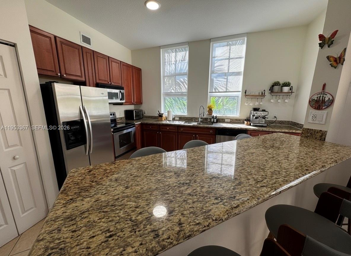 3001 NE 185th St 514