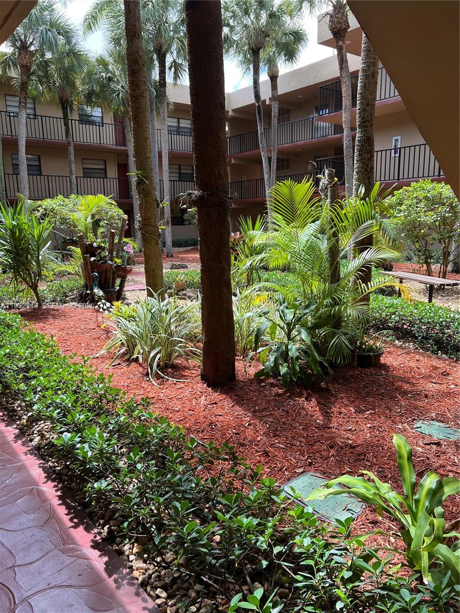 GARDENS OF KENDALL SO CON - Residential Lease