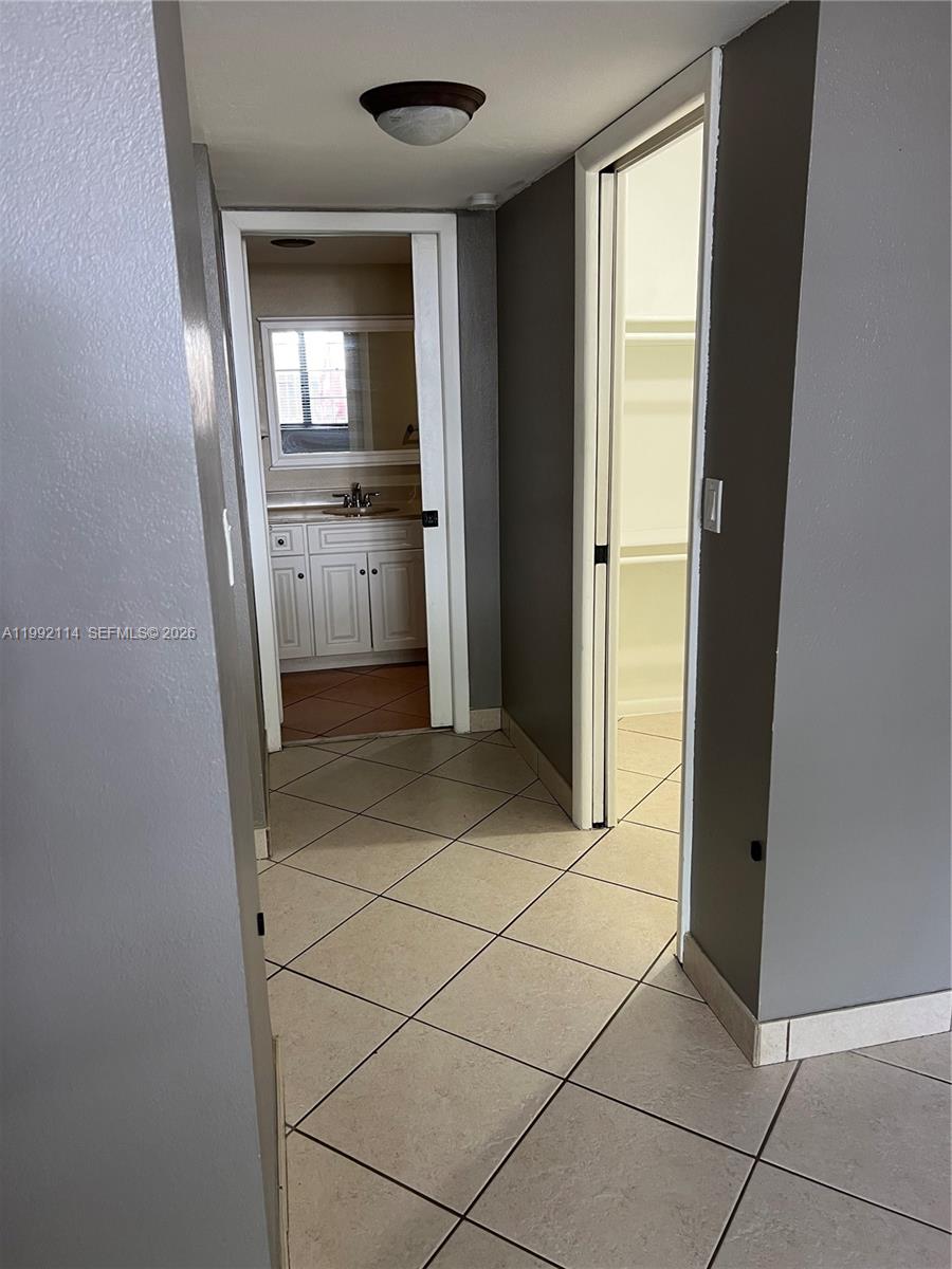 GARDENS OF KENDALL SO CON - Residential Lease