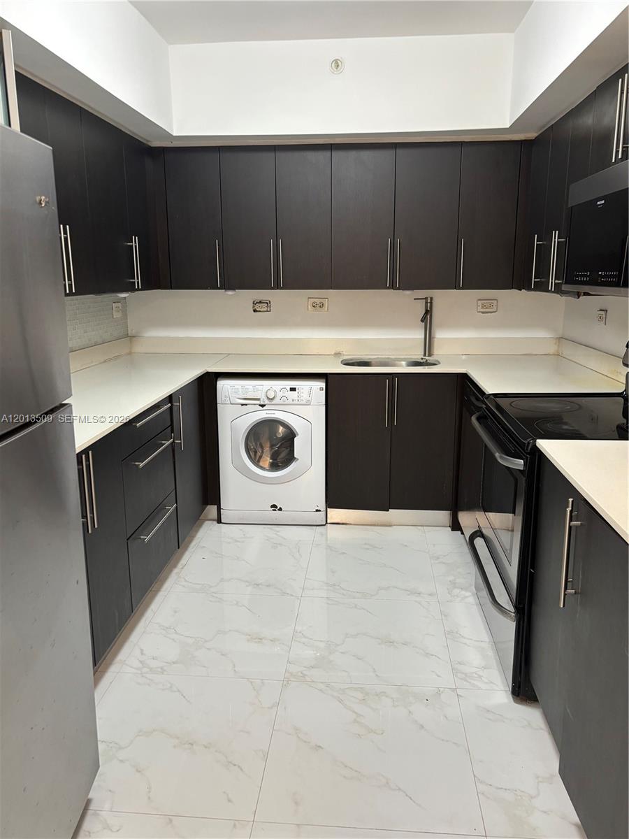 FLAMINGO SOUTH BEACH I CO - Residential