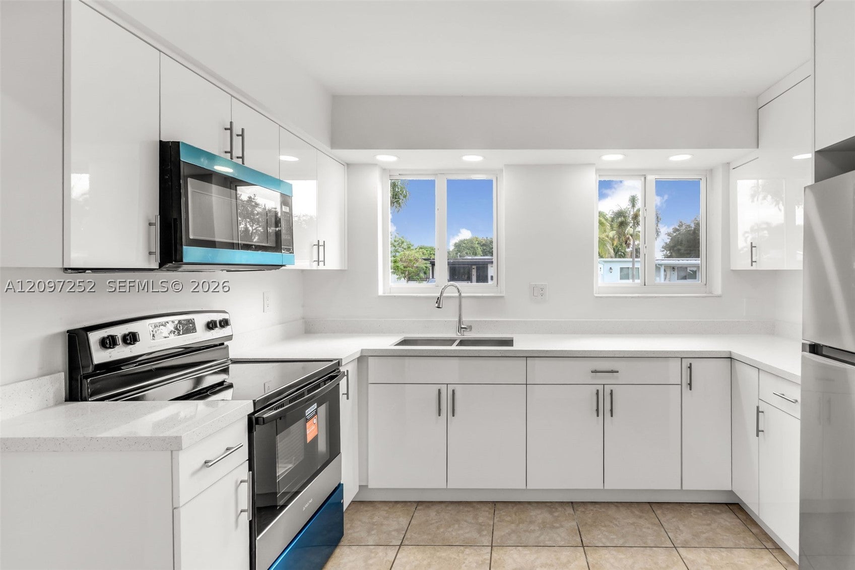 View photos, virtual tours, details... 6609 SW 1st Ct