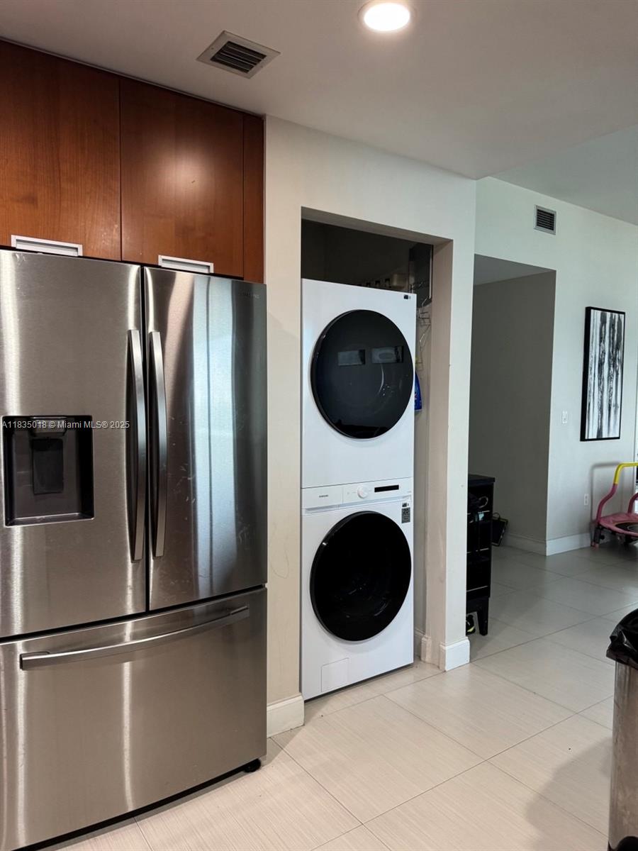 THE LEXI CONDO - Residential