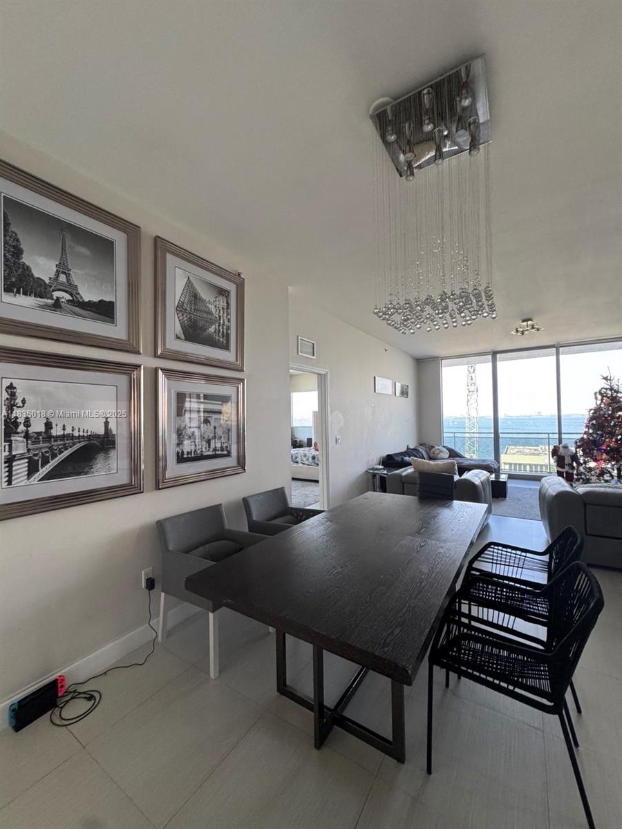 THE LEXI CONDO - Residential
