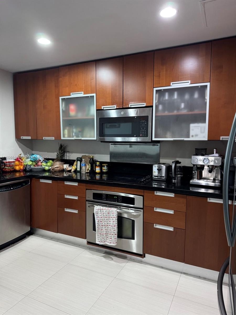 THE LEXI CONDO - Residential