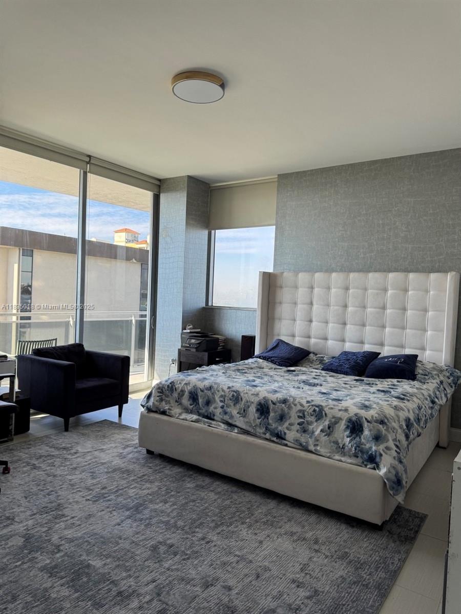 THE LEXI CONDO - Residential