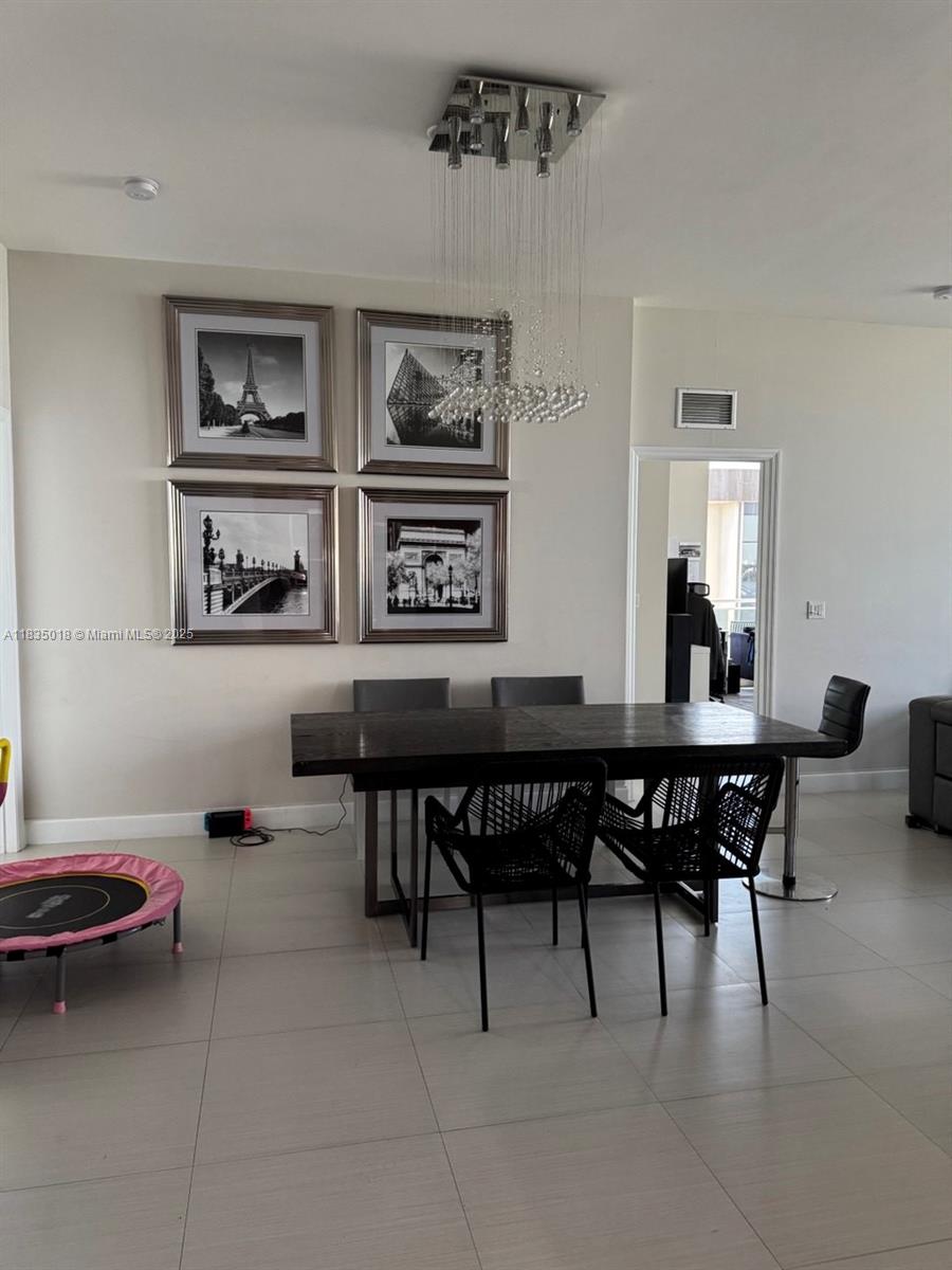 THE LEXI CONDO - Residential