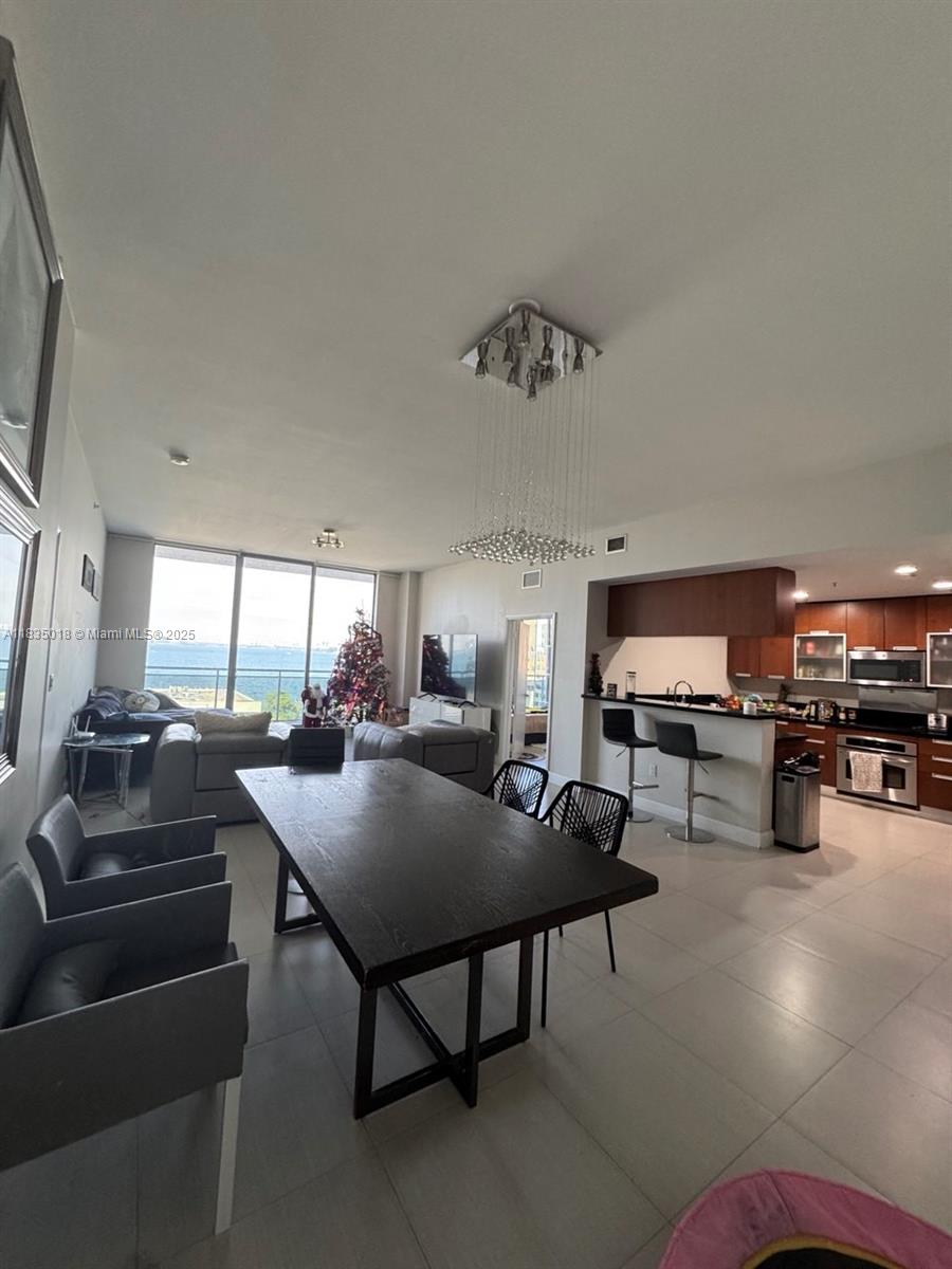 THE LEXI CONDO - Residential