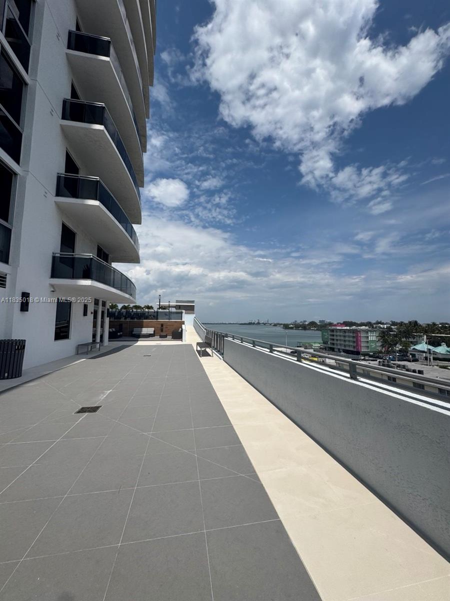 THE LEXI CONDO - Residential