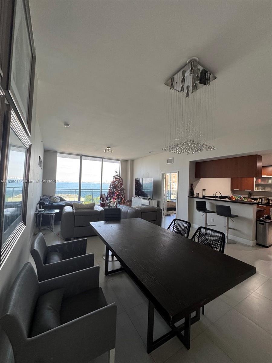 THE LEXI CONDO - Residential