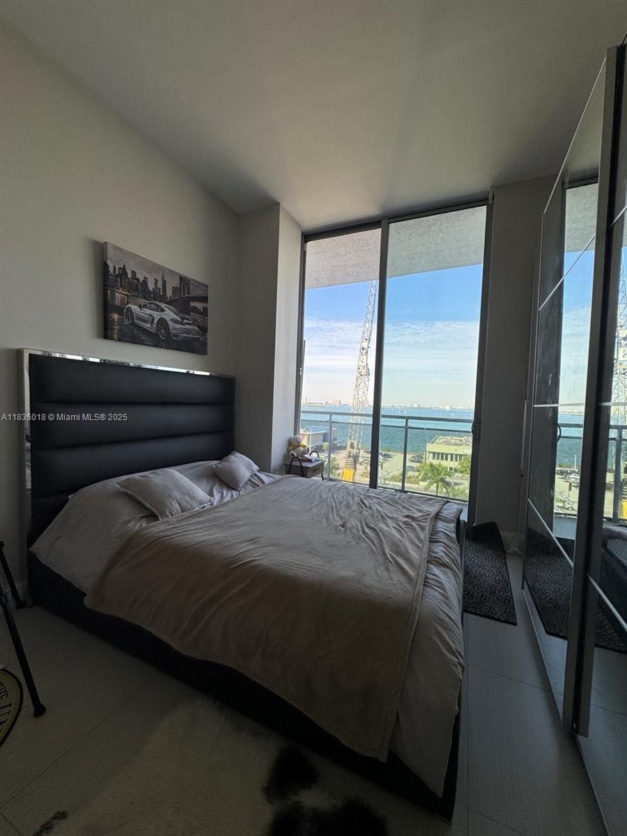THE LEXI CONDO - Residential