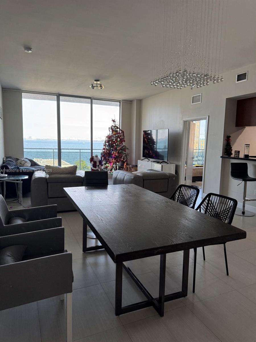THE LEXI CONDO - Residential