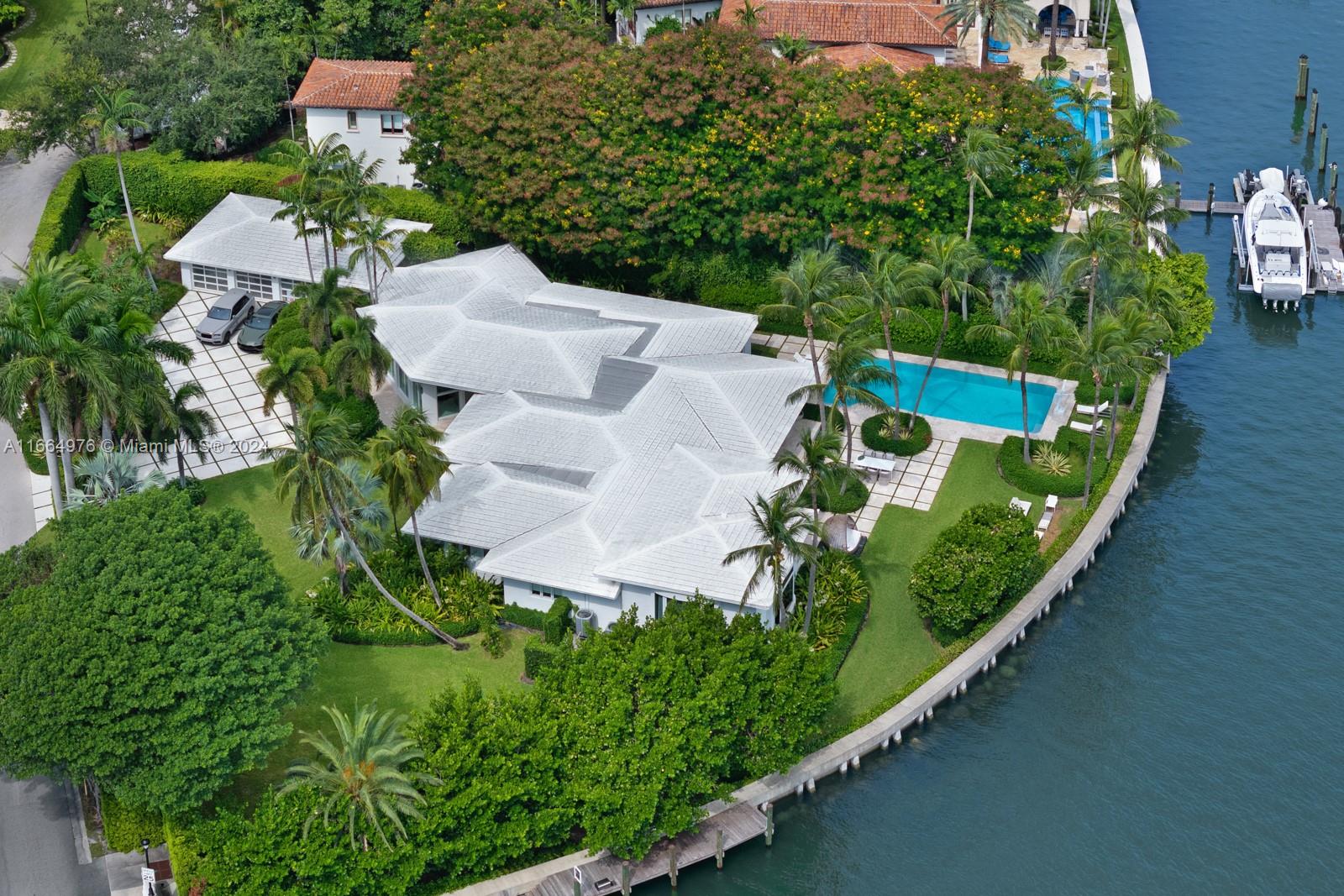 SUNSET LAKE EXTENSION - Residential