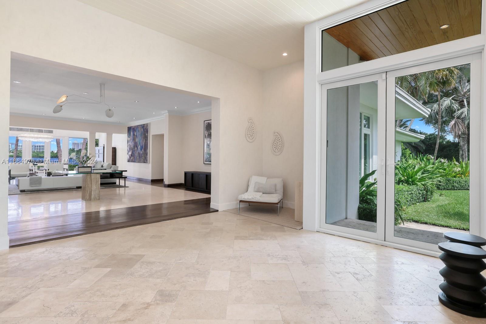SUNSET LAKE EXTENSION - Residential