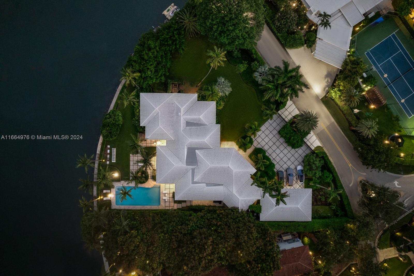 SUNSET LAKE EXTENSION - Residential