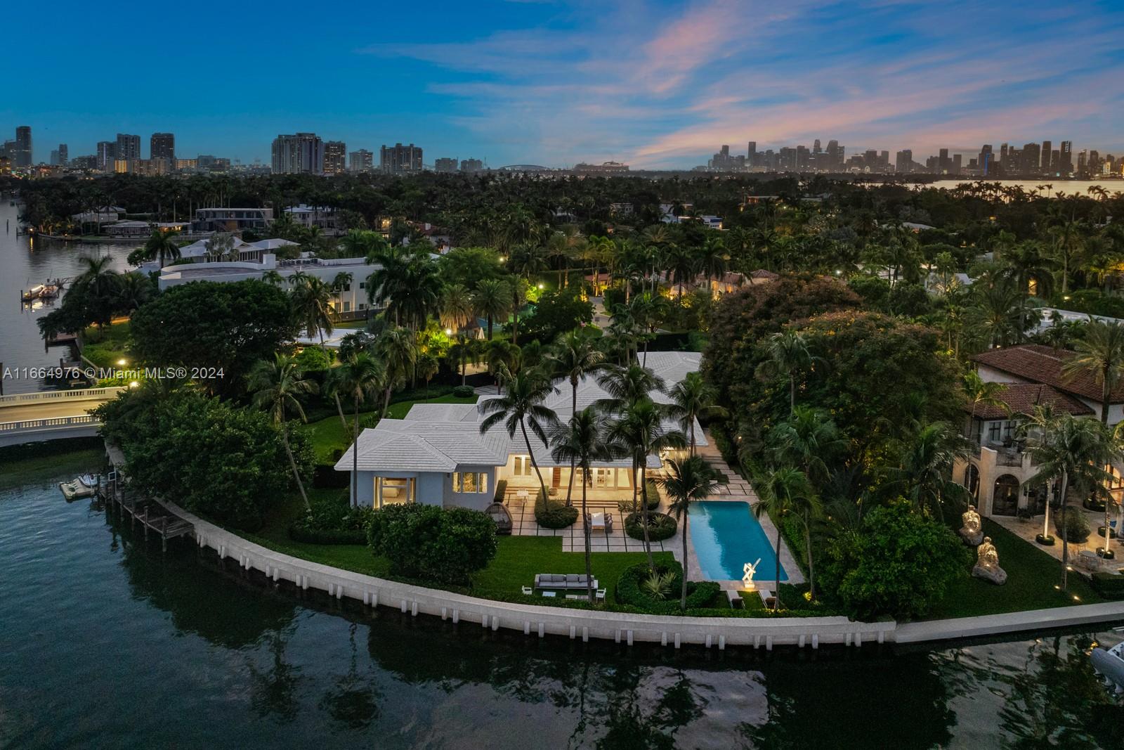 SUNSET LAKE EXTENSION - Residential