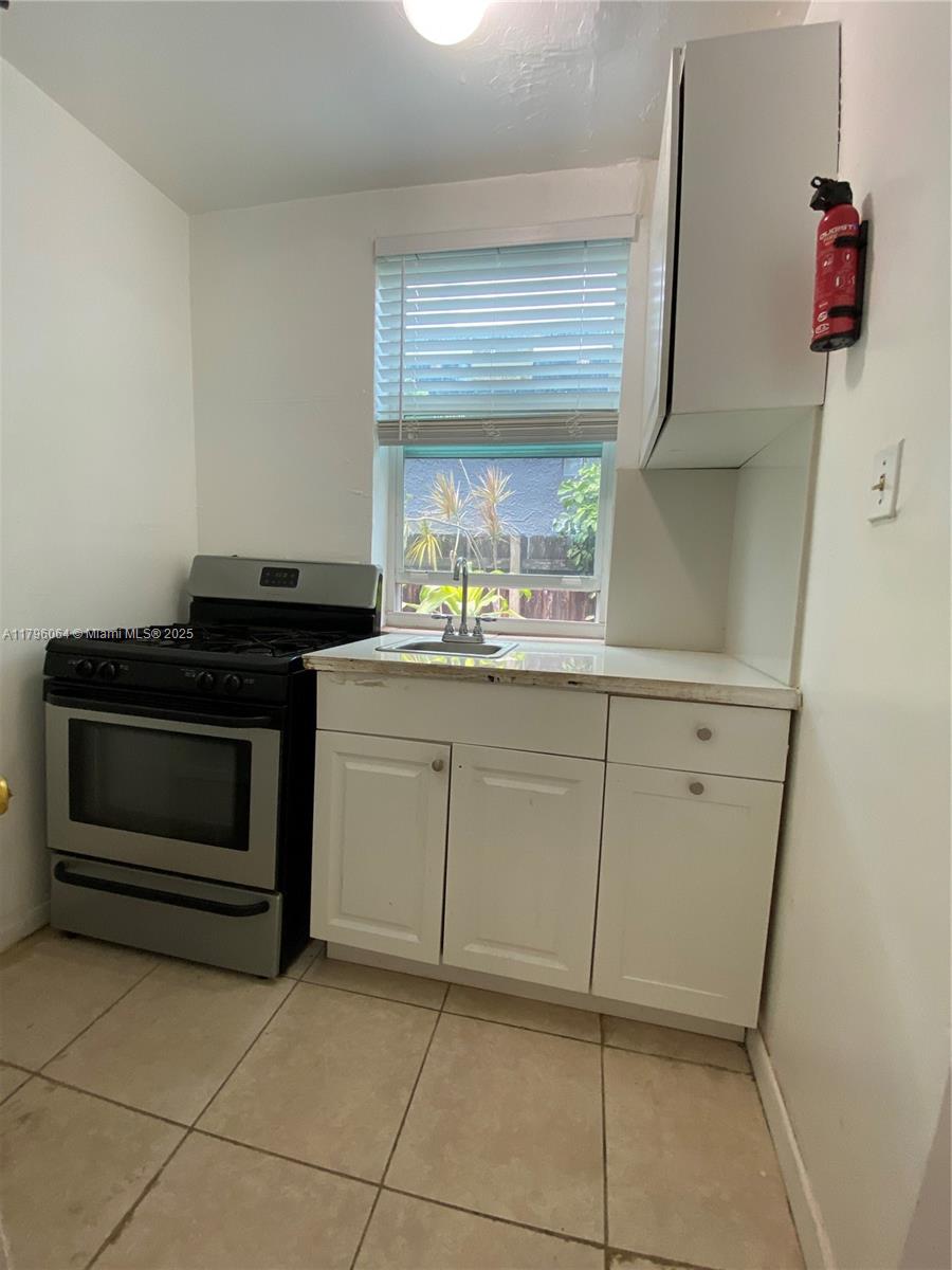 85 NW 46th St 2