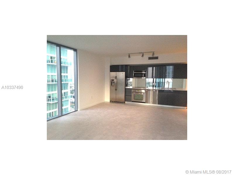 AMAZING 2/2 IN THE HEART OF BRICKELL! INCLUDES A LARGE WALK-IN CLOSET, STAINLESS STEEL APPLIANCES, WASHER/DRYER. BUILDING OFFERS ROOFTOP POOL, HOT TUB, CLUB ROOM & FITNESS CENTER. WALKING DISTANCE FROM MARY BRICKELL VILLAGE! MUST SEE!!!