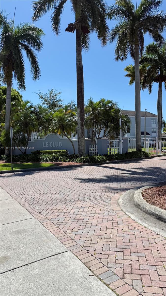 LE CLUB AT OLD CUTLER CON - Residential