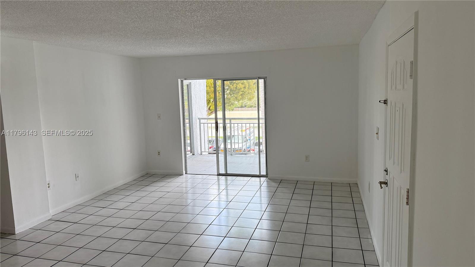 LE CLUB AT OLD CUTLER CON - Residential