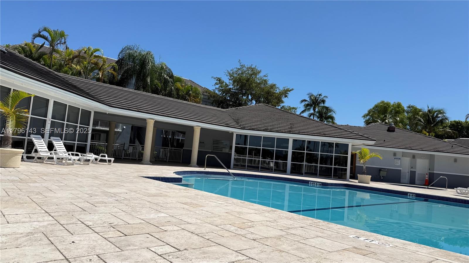 LE CLUB AT OLD CUTLER CON - Residential