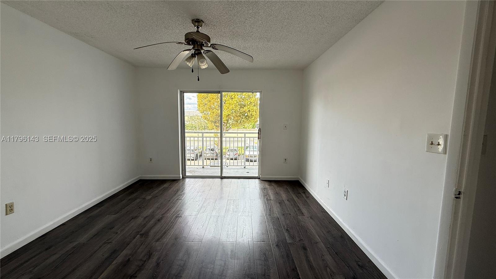 LE CLUB AT OLD CUTLER CON - Residential