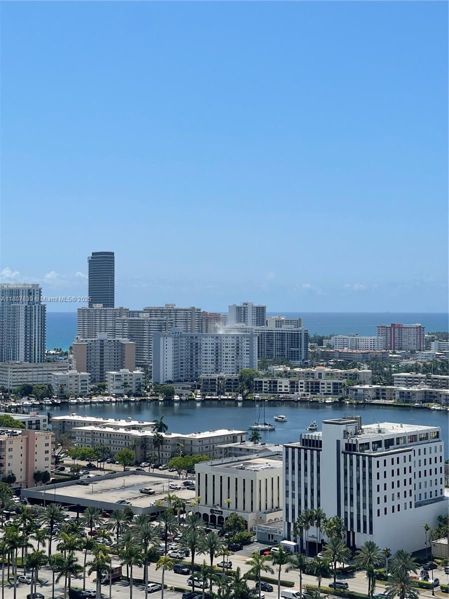 DUO CONDOMINIUM EAST - Residential Lease