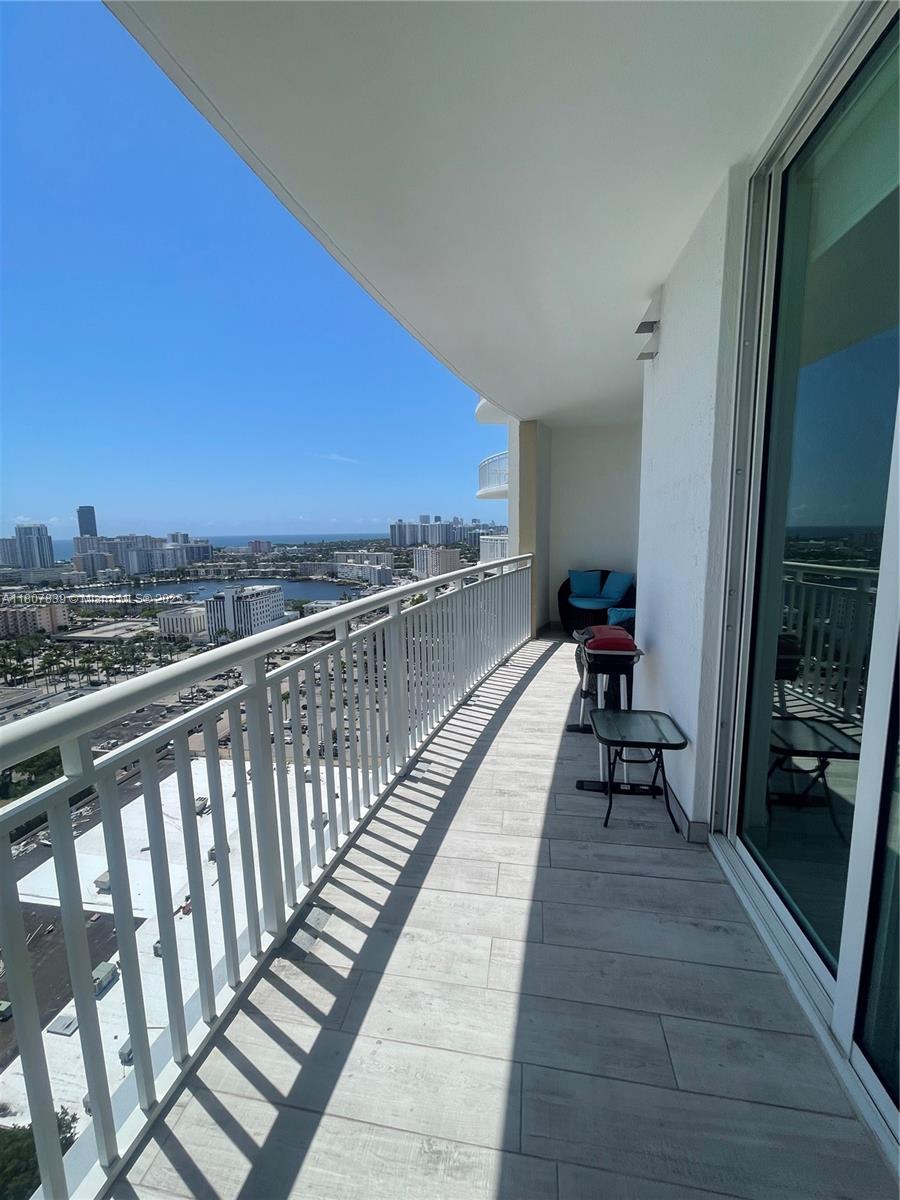 DUO CONDOMINIUM EAST - Residential Lease