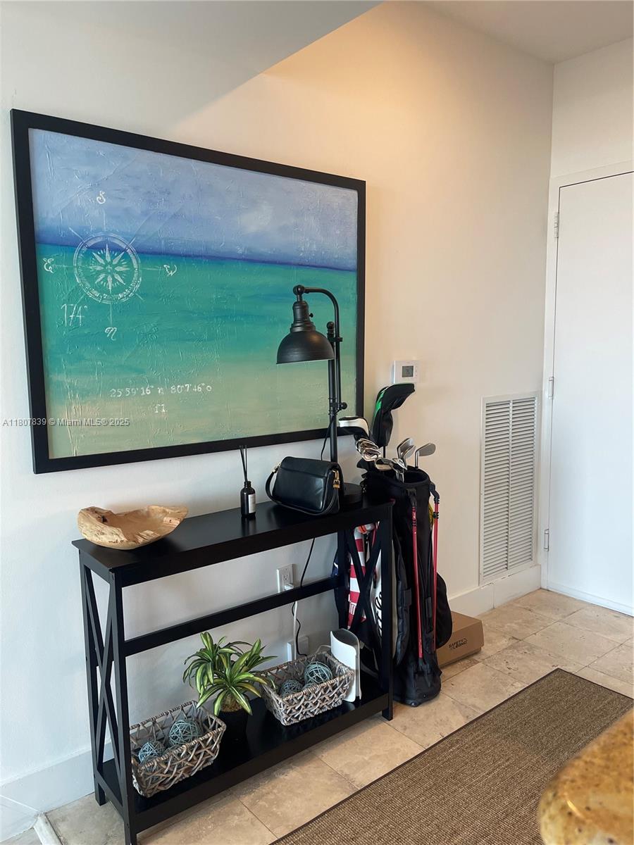 DUO CONDOMINIUM EAST - Residential Lease