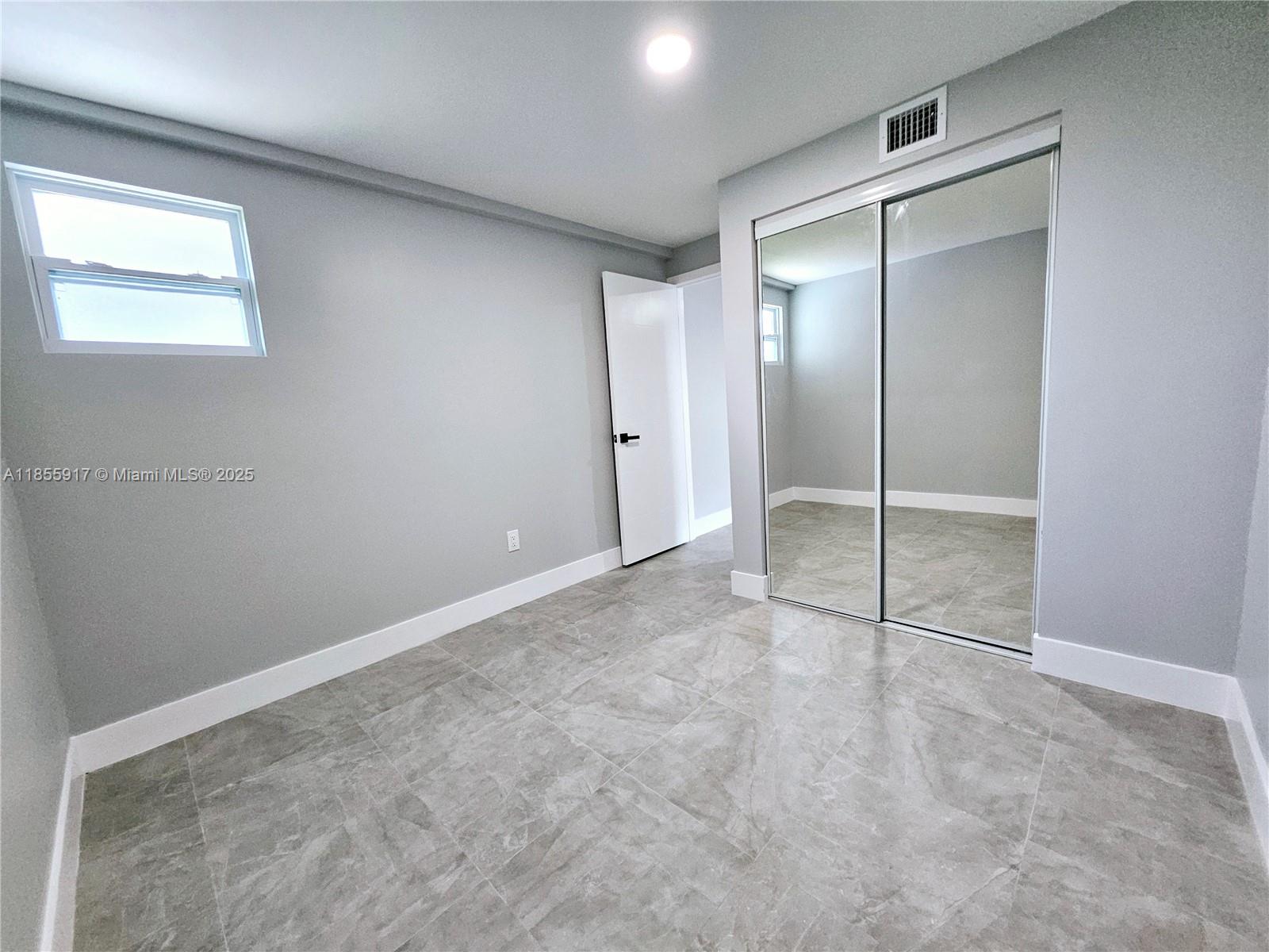 COLLIER MANOR 2ND ADD - Residential