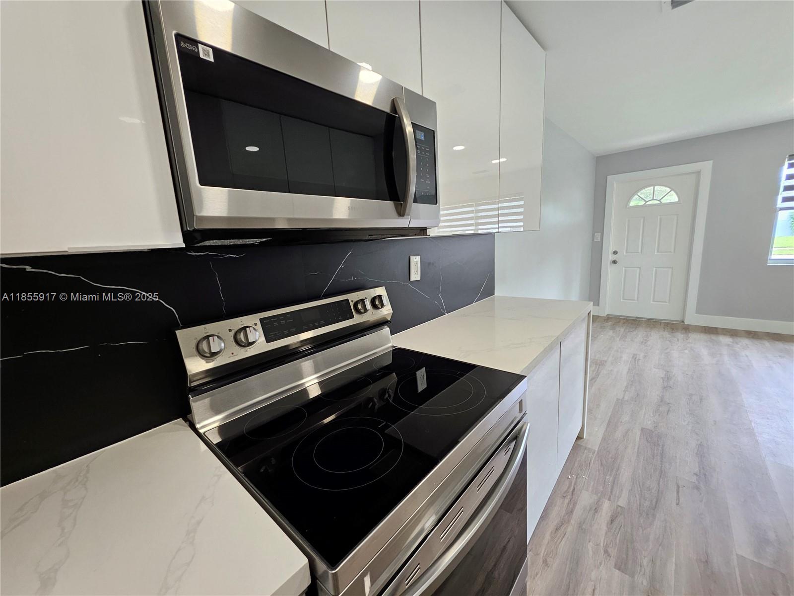 COLLIER MANOR 2ND ADD - Residential