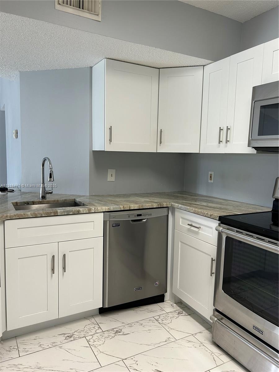 EDGEWATER CONDO - Residential Lease