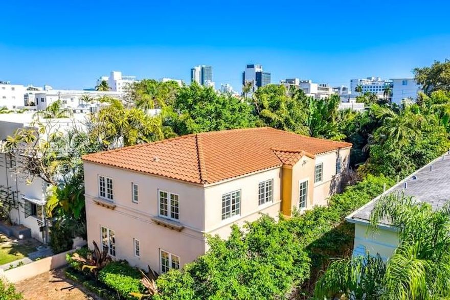 Extraordinary opportunity to own a fantastic South Beach estate just one block from Lincoln Road Mall! Totally remodeled and updated Mediterranean gem with chef's kitchen, steam room, exposed beam ceilings, new impact windows and doors, with interiors and landscape by renowned designers. The Meridian House is a fully licensed Bed & Breakfast in the Heart of South Beach. It's an ideal property for: -Weekly Rentals for families, reunions, or fantasy getaways. -Weddings & bachelor/bachelorette parties. -Corporate retreats with team building accommodations -Holistic Lifestyle, Meditation, Yoga, and Life Cleansing Programs -Special Events, adjunct to local hotel operators -Seminars, Training, and Focus Groups