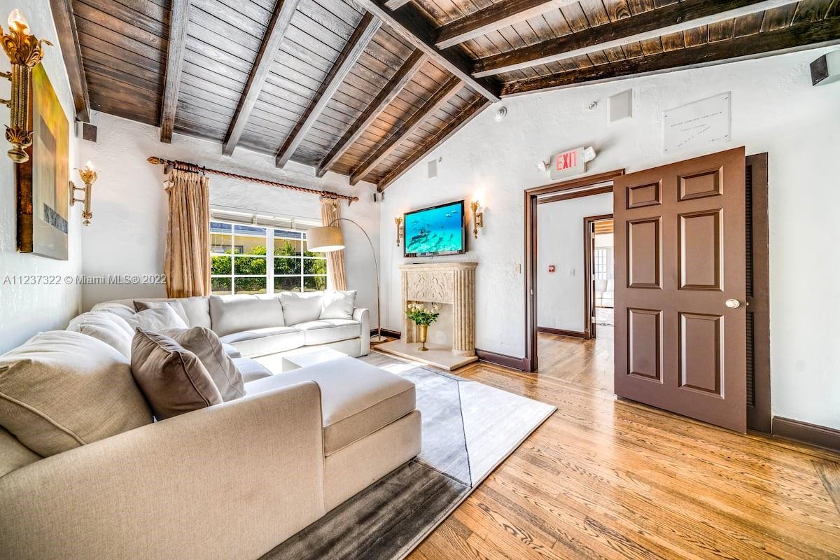 LINCOLN SUB - Residential