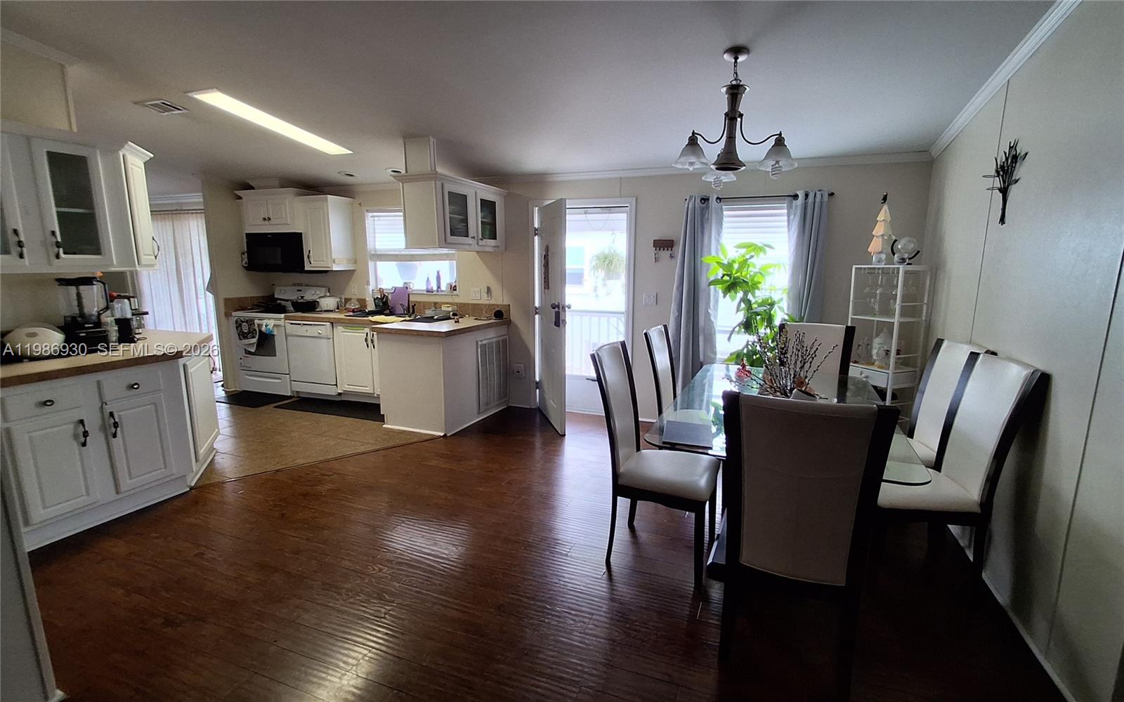 Everglades Lakes - Residential