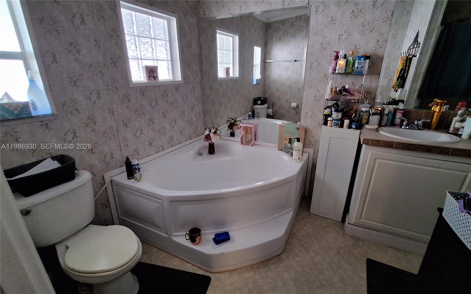 Everglades Lakes - Residential