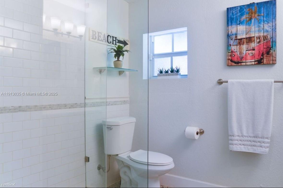 ALTOS DEL MAR NO 3 - Residential Lease