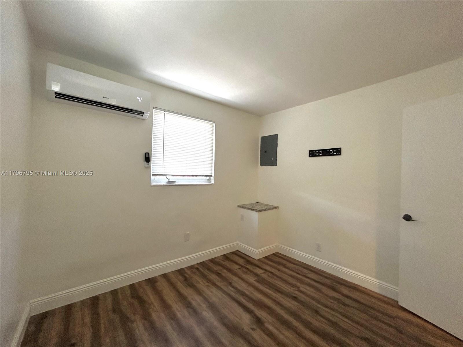 CHERRY HILLS - Residential Lease